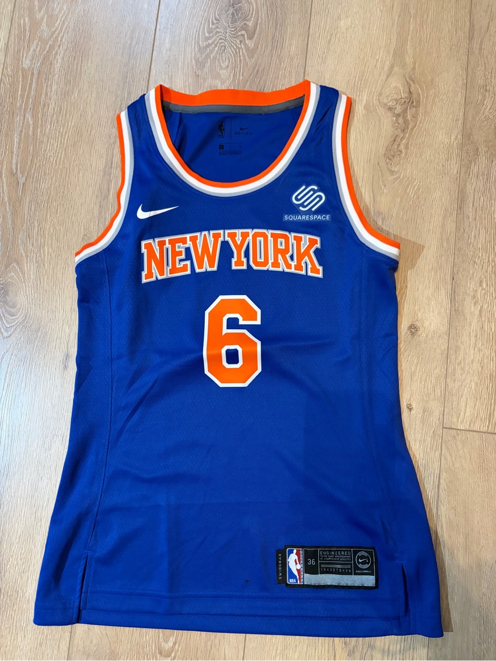 Nike Knicks Kristaps Porzingis #6 Swingman Jersey - Women’s Small